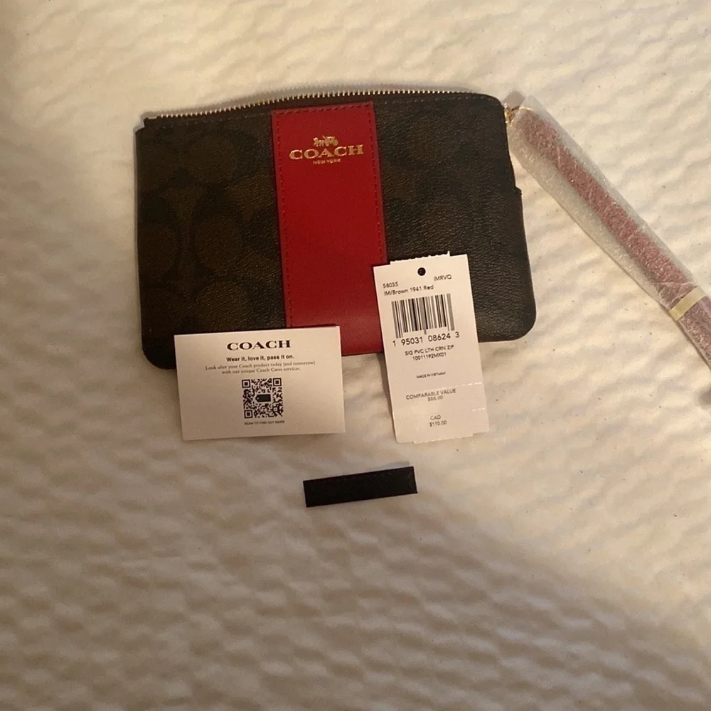 Coach  canvas with crossgrain leather trim Corner Zip wristlet NWT